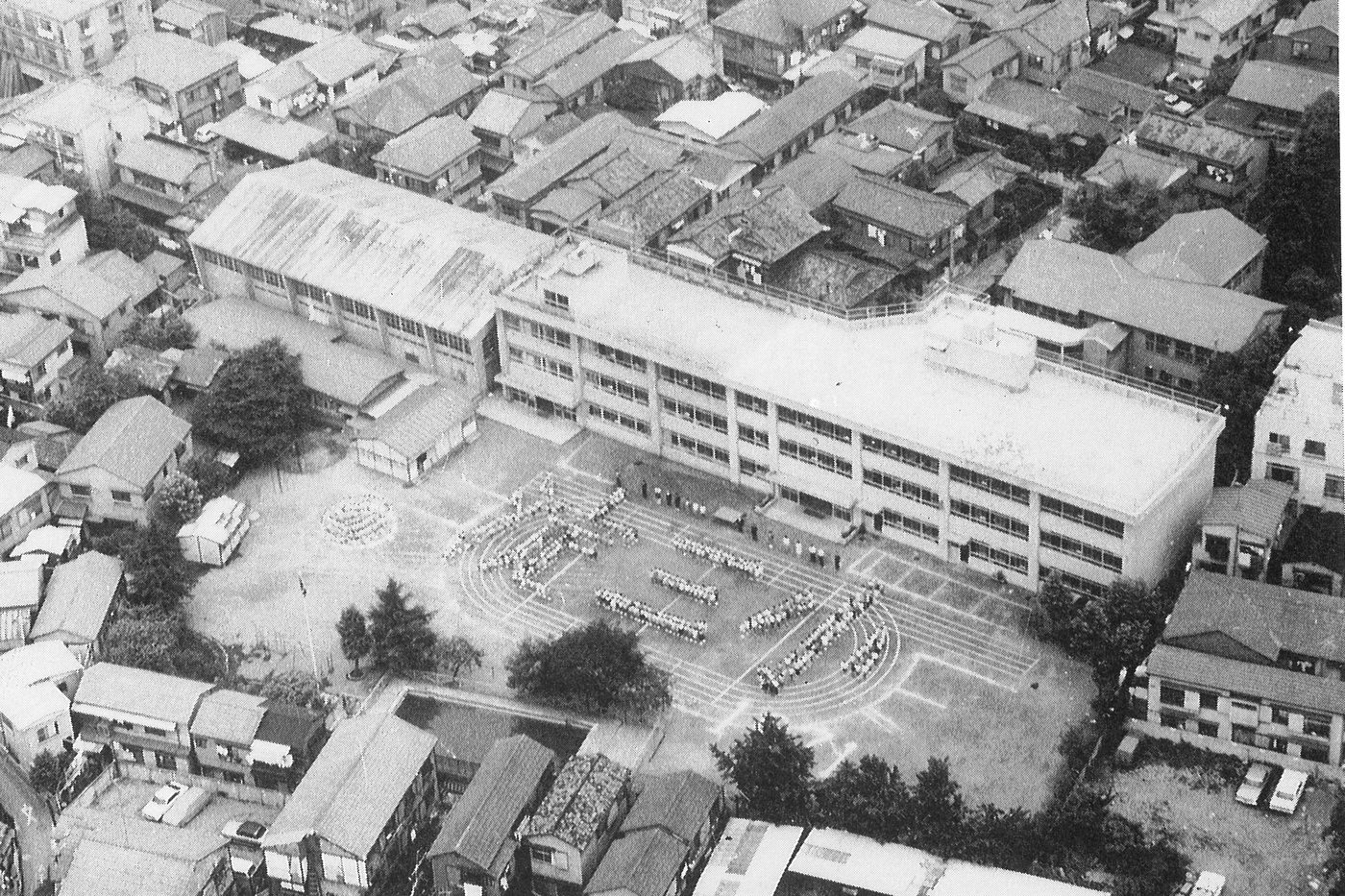 昭和46年頃の淀橋第三小学校の校舎